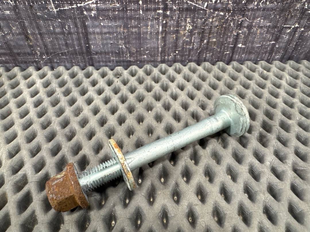 Болт развальный, 426 рублей, Красноярск