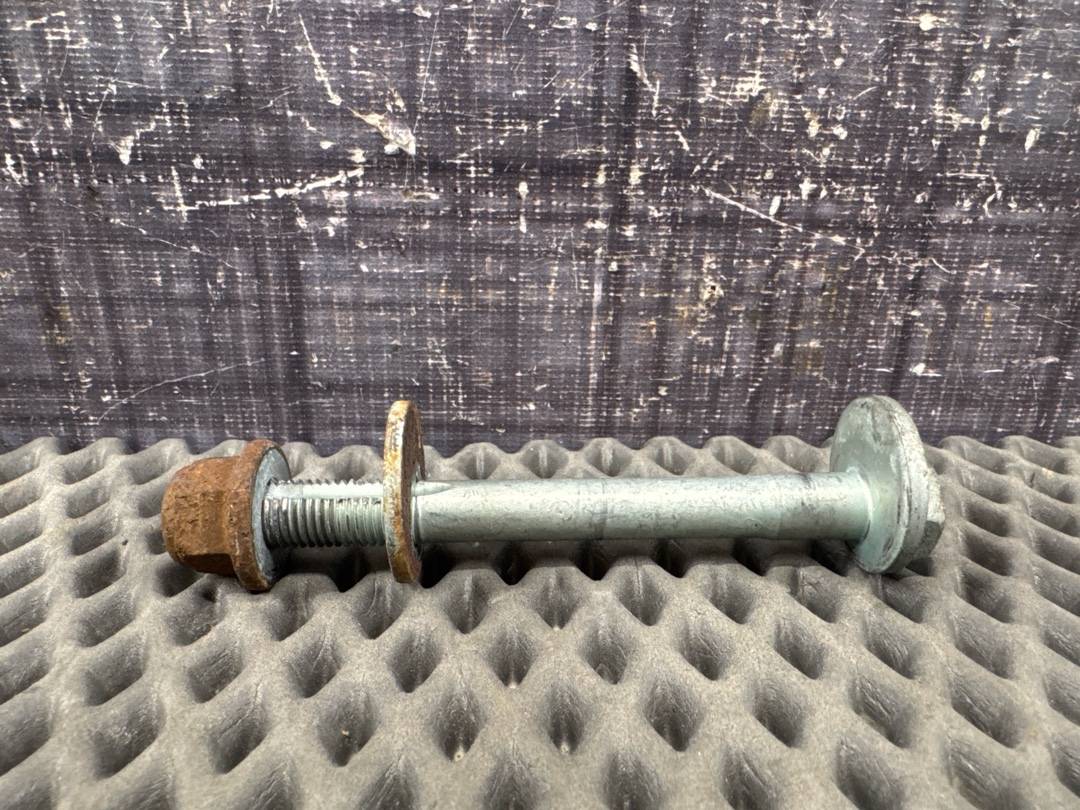 Болт развальный, 426 рублей, Красноярск