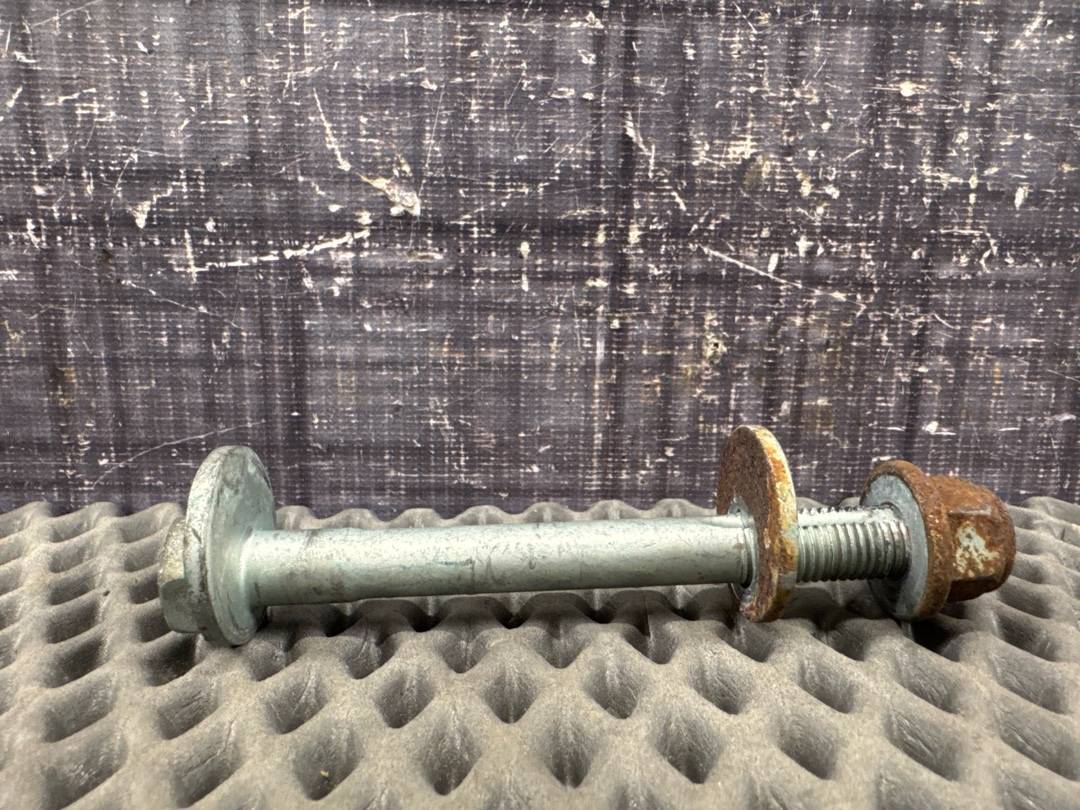 Болт развальный, 426 рублей, Красноярск