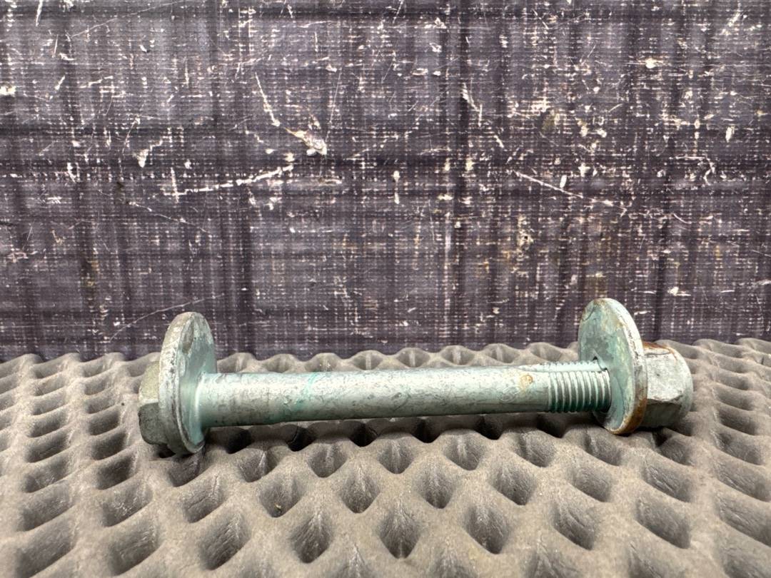 Болт развальный, 426 рублей, Красноярск