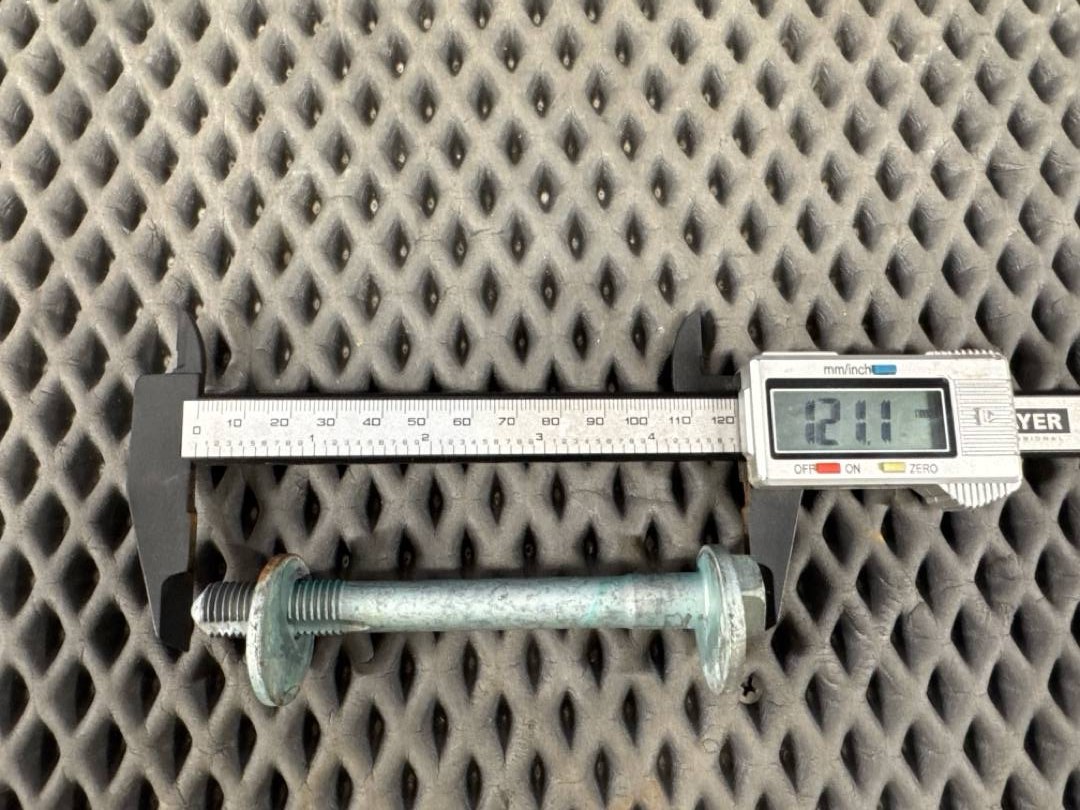 Болт развальный, 426 рублей, Красноярск