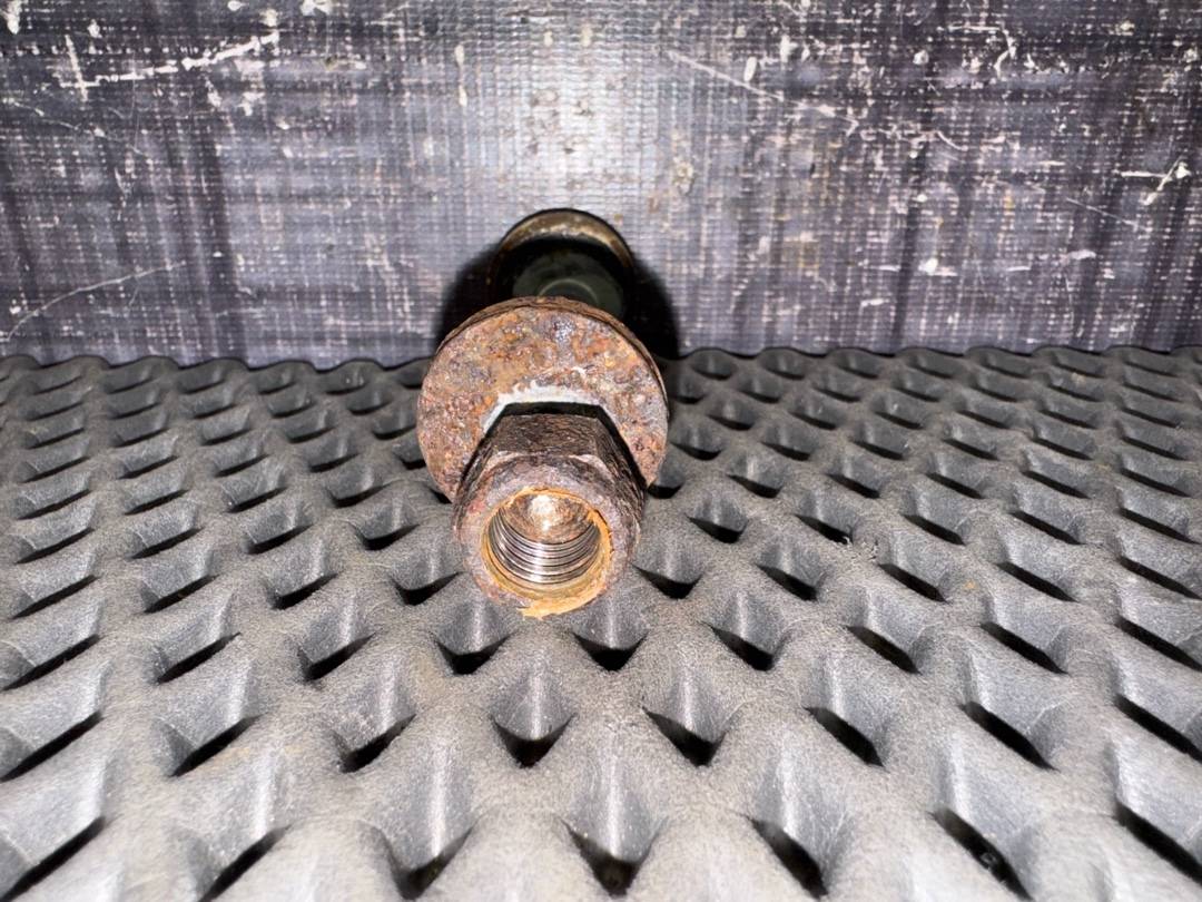 Болт развальный, 426 рублей, Красноярск