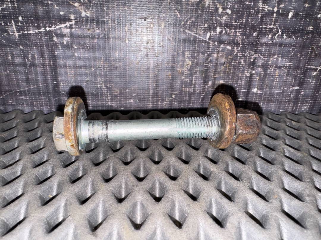 Болт развальный, 426 рублей, Красноярск