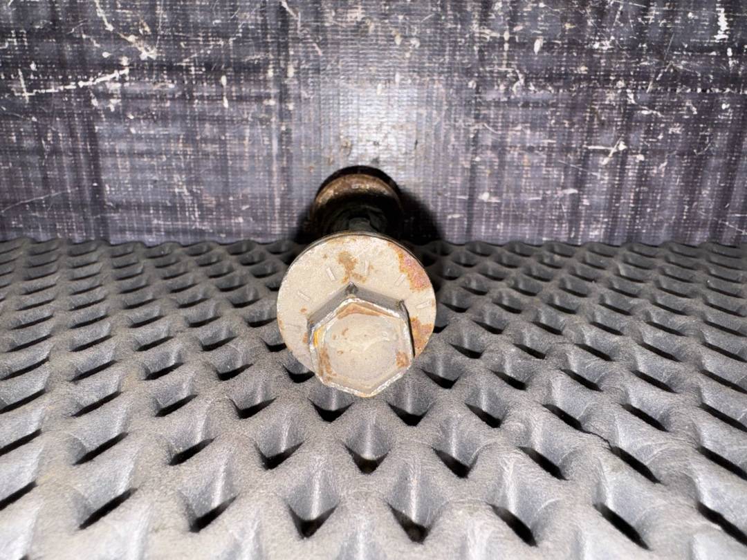 Болт развальный, 426 рублей, Красноярск