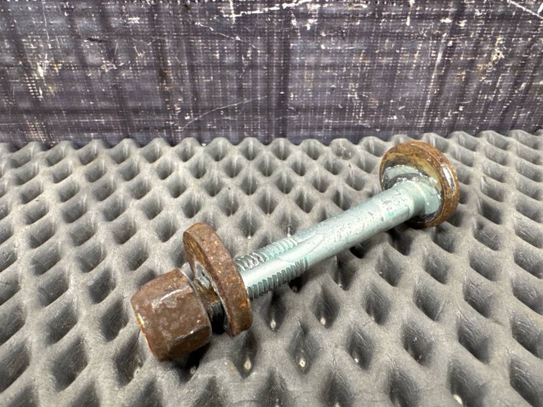 Болт развальный, 426 рублей, Красноярск