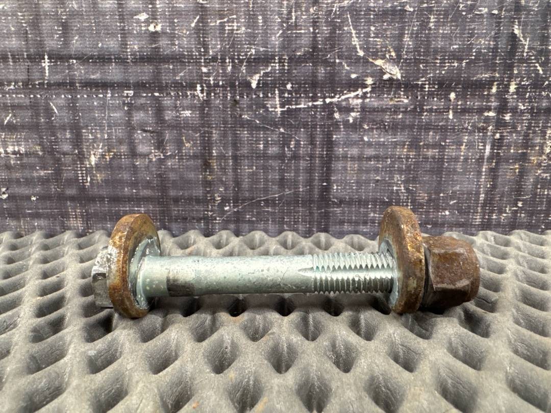 Болт развальный, 426 рублей, Красноярск