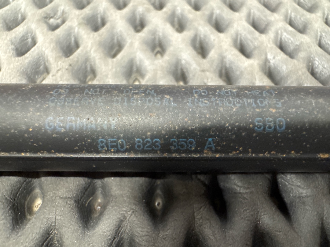 Амортизатор капота, 546 рублей, Красноярск