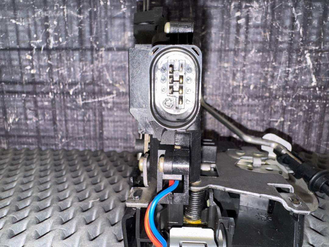 Замок двери, 1602 рублей, Красноярск