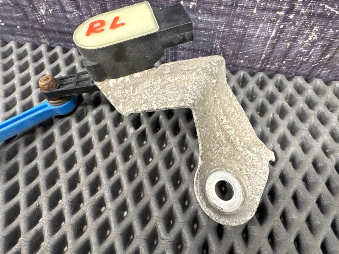 Датчик уровня подвески, 2616 рублей, Красноярск