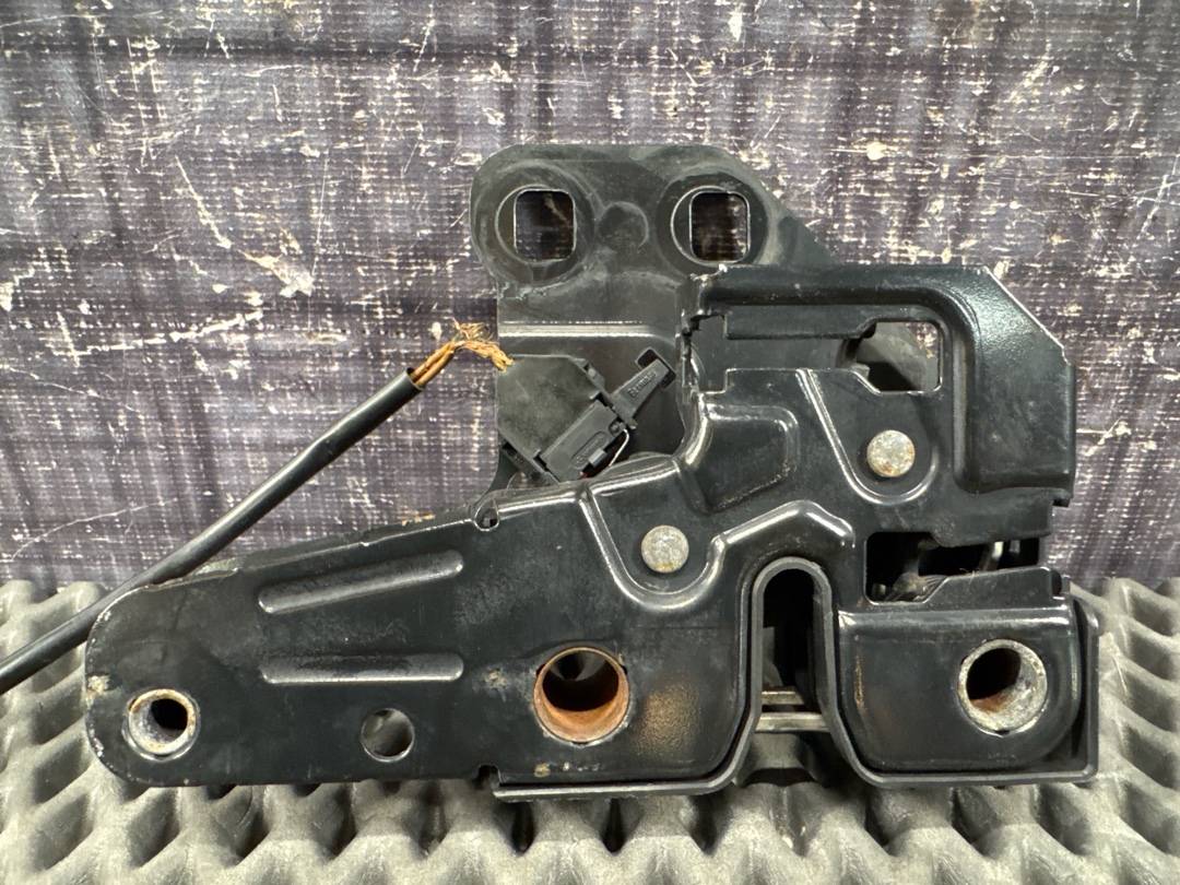 Замок капота, 1152 рублей, Красноярск