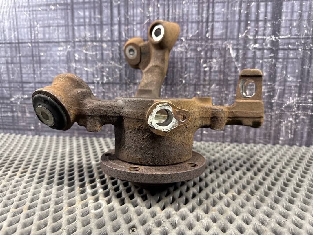 Поворотный кулак, 2292 рублей, Красноярск