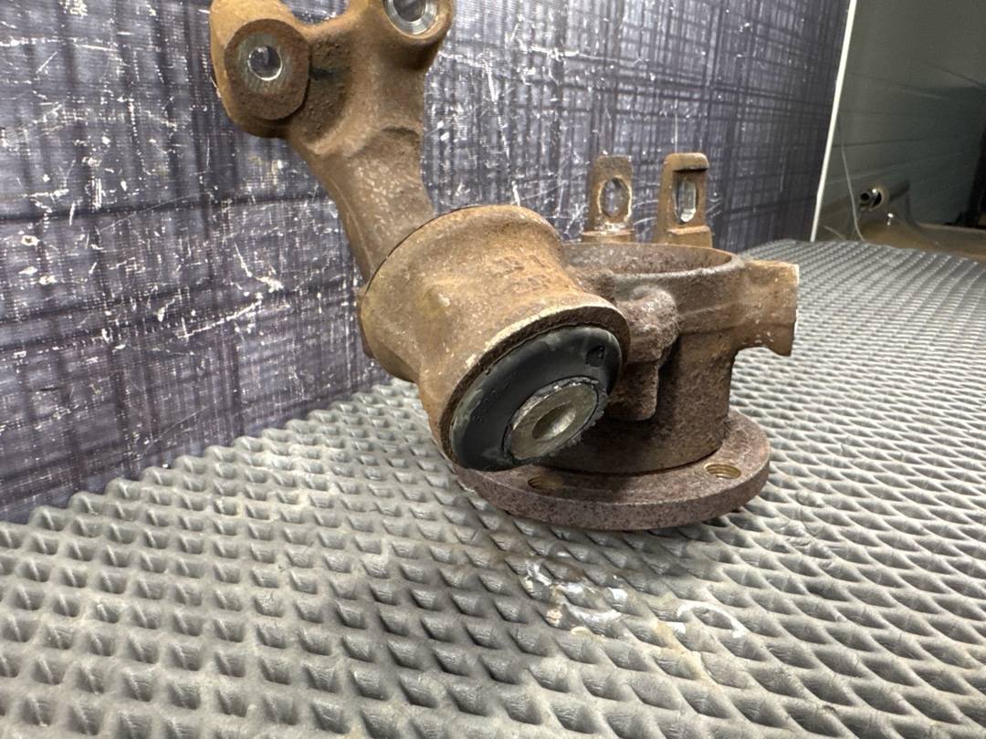 Поворотный кулак, 2292 рублей, Красноярск