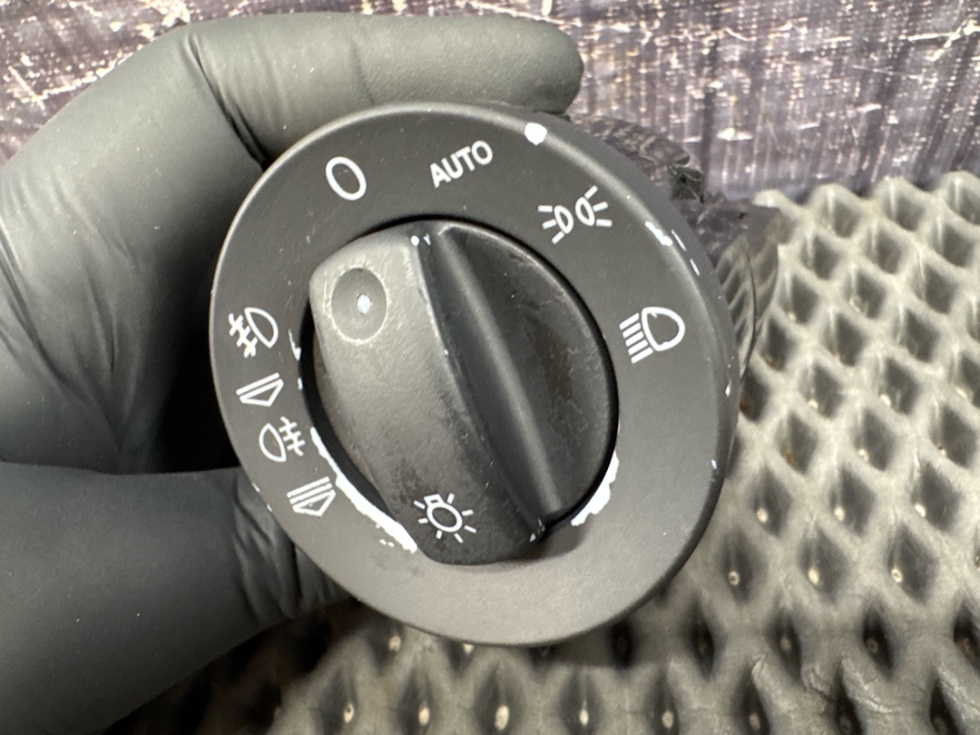 Переключатель света, 1302 рублей, Красноярск