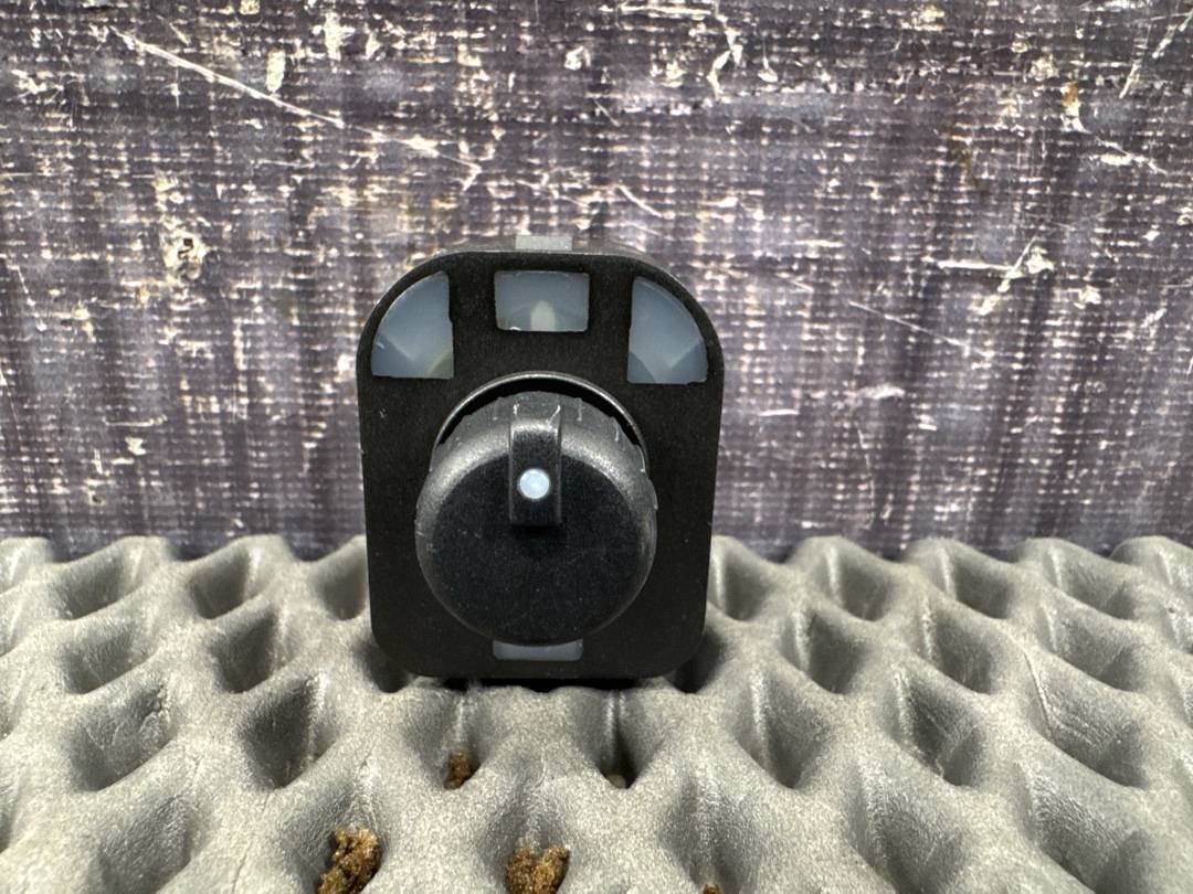 Кнопка регулировки зеркал, 732 рублей, Красноярск