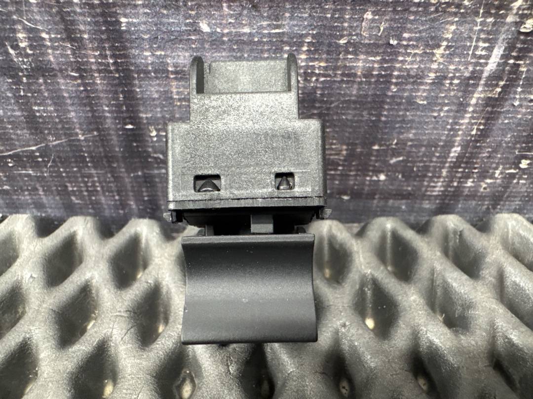 Кнопка стеклоподъемника, 252 рублей, Красноярск