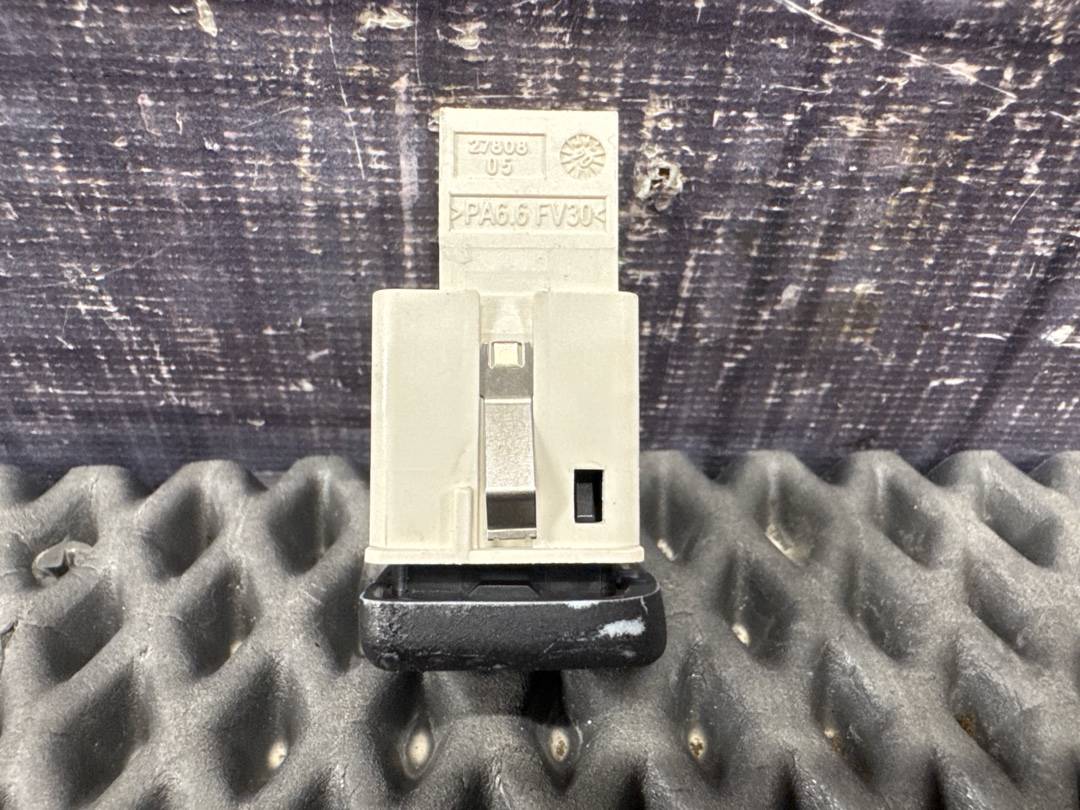 Кнопка ESP, 216 рублей, Красноярск