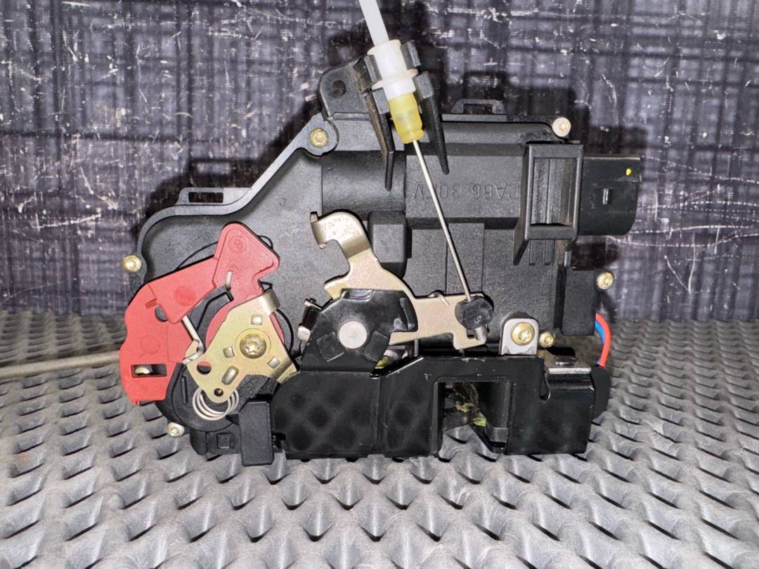 Замок двери, 2076 рублей, Красноярск