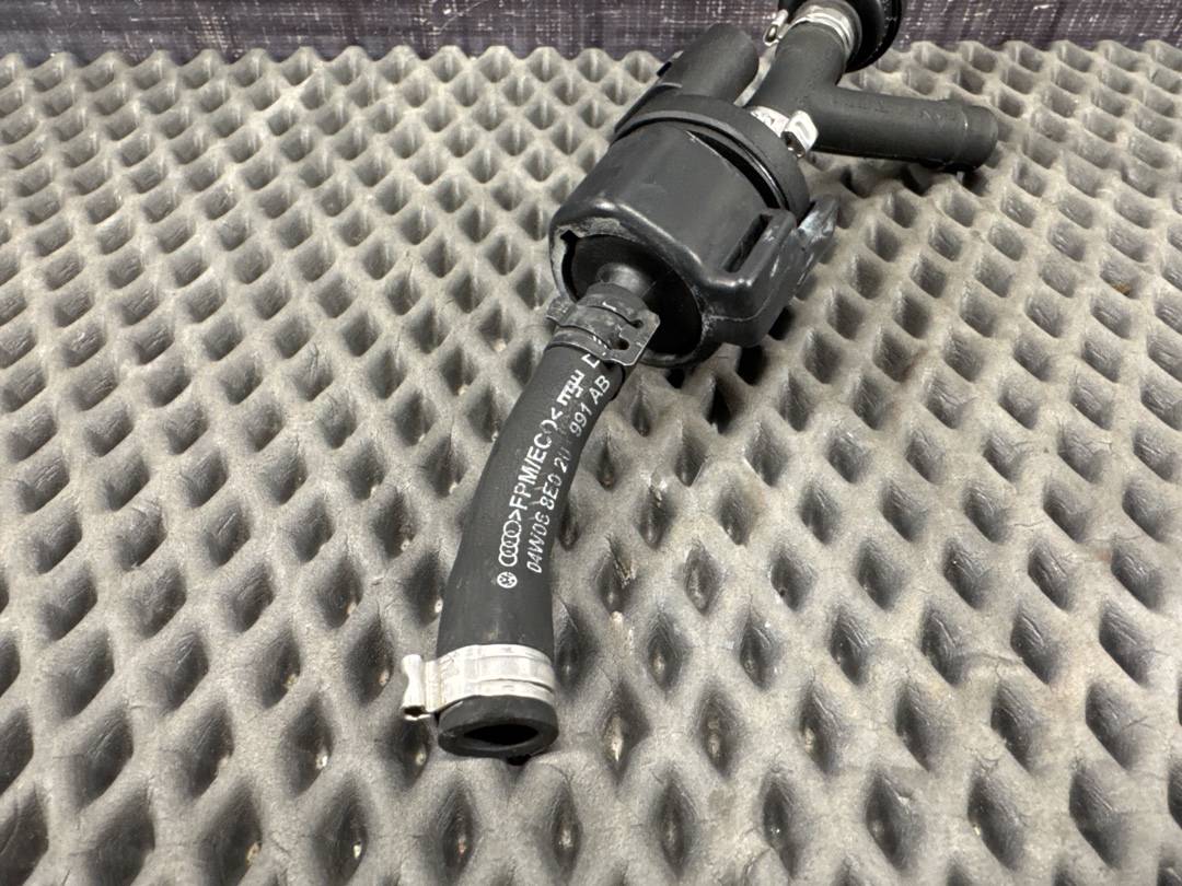 Клапан вентиляции топливного бака, 1668 рублей, Красноярск