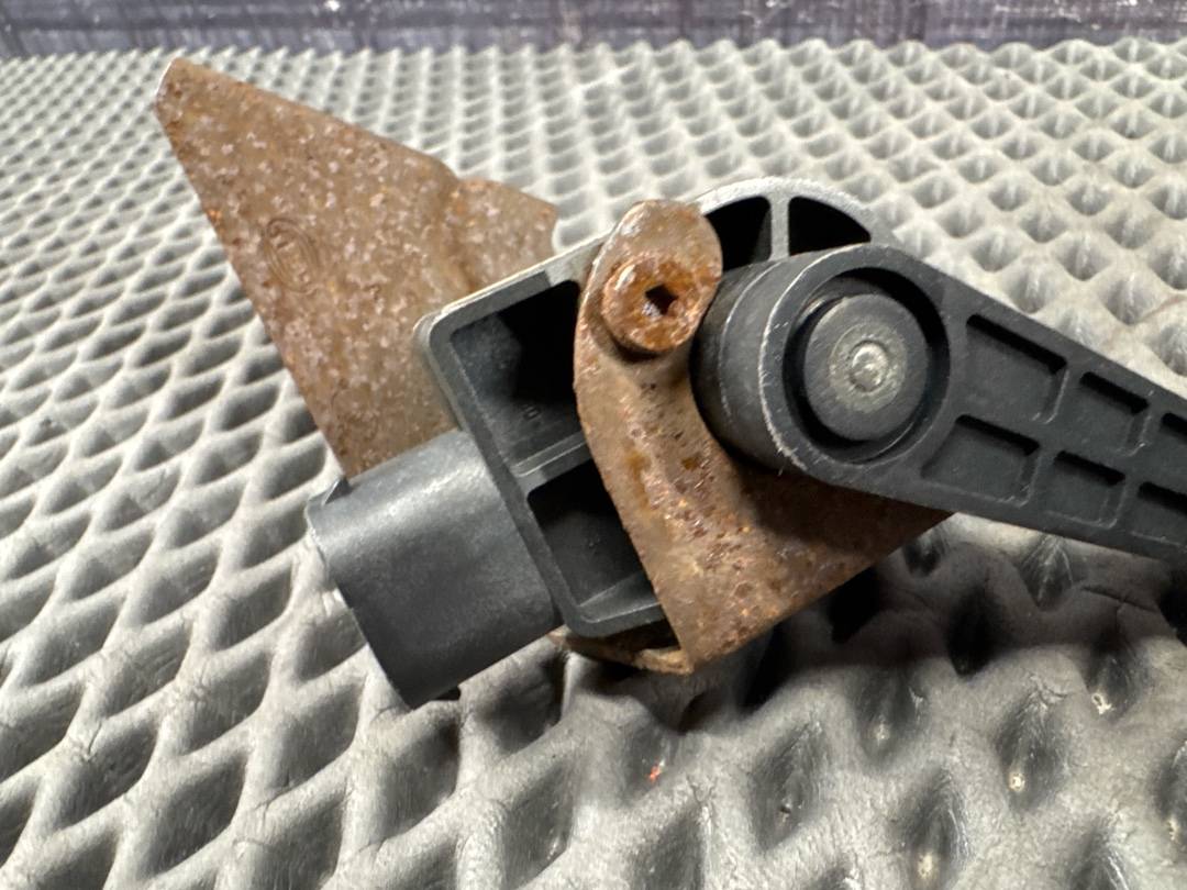 Датчик уровня подвески, 2616 рублей, Красноярск