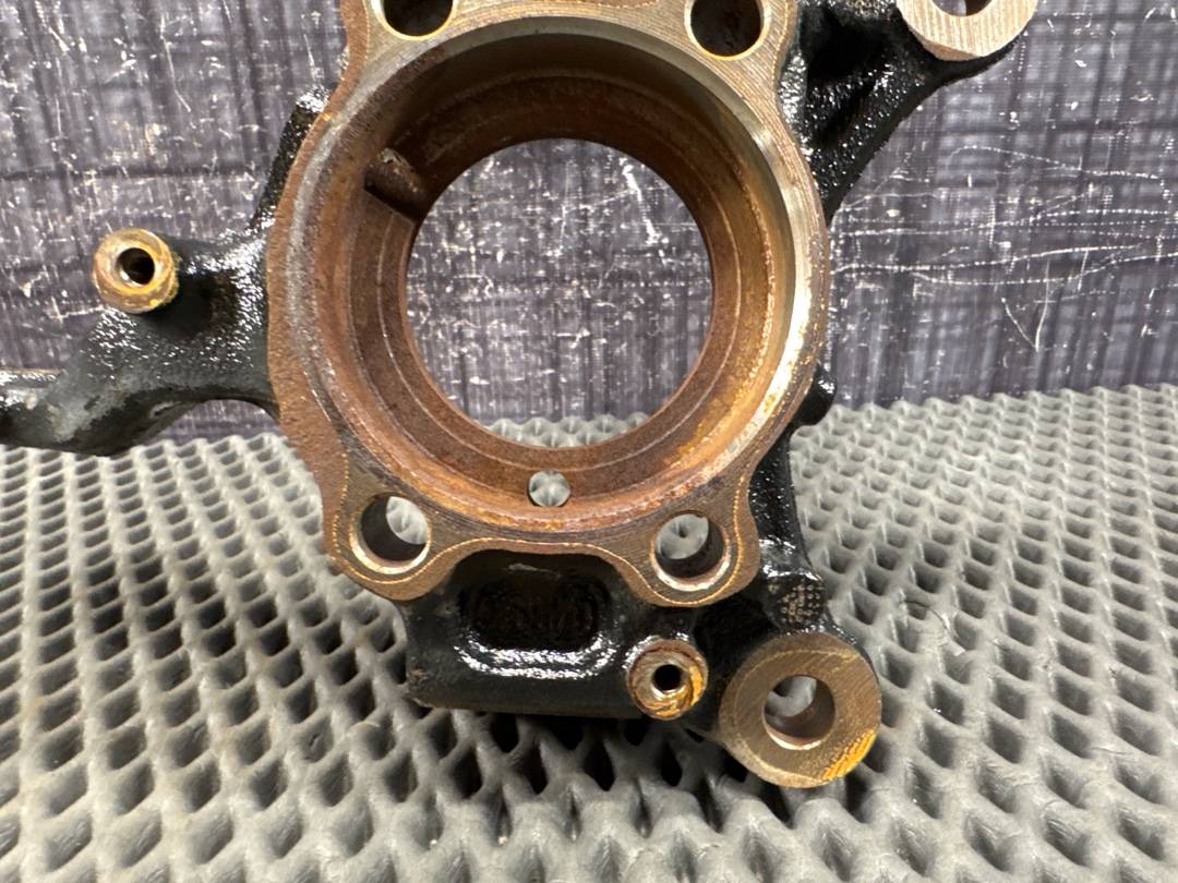 Поворотный кулак, 1980 рублей, Красноярск