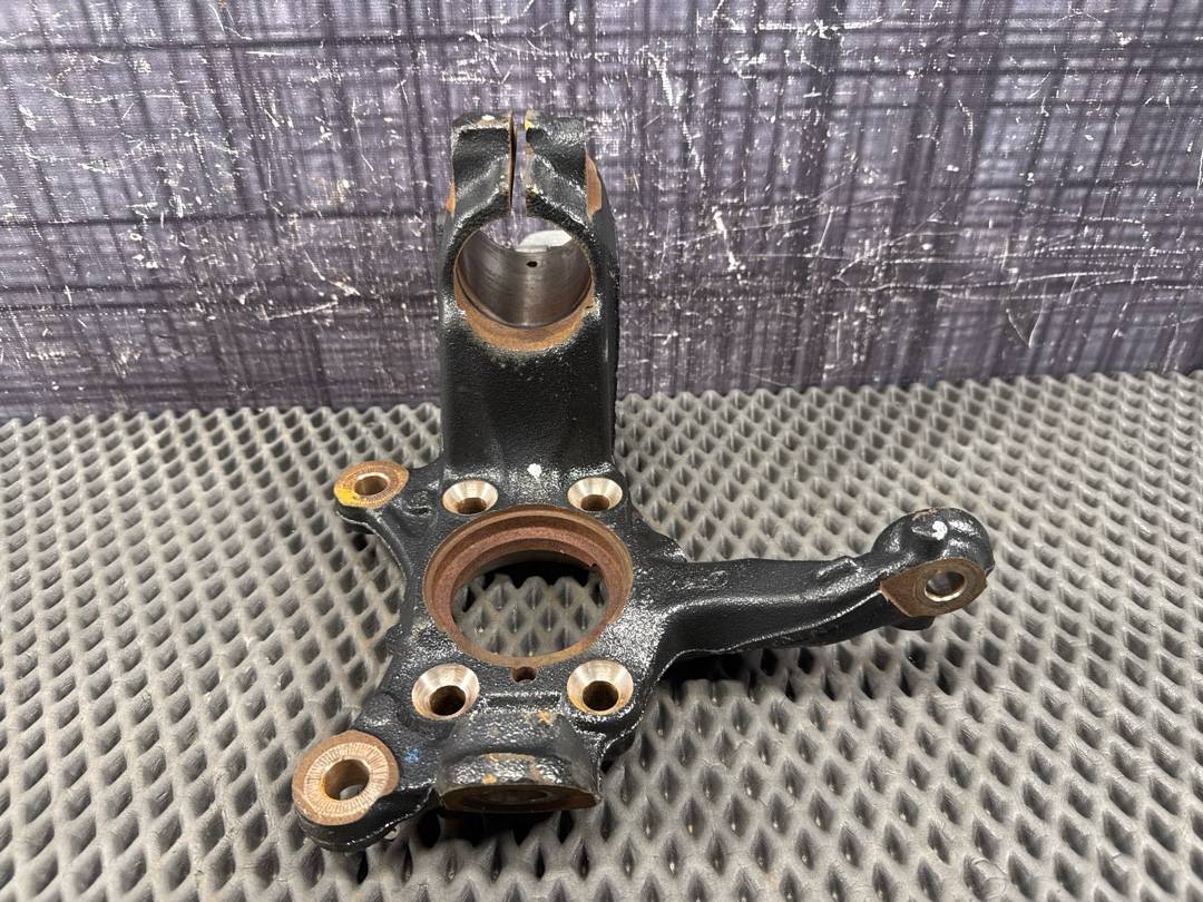 Поворотный кулак, 1980 рублей, Красноярск