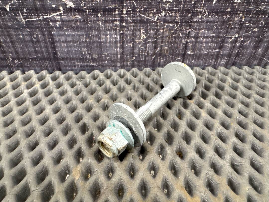 Болт развальный, 710 рублей, Красноярск