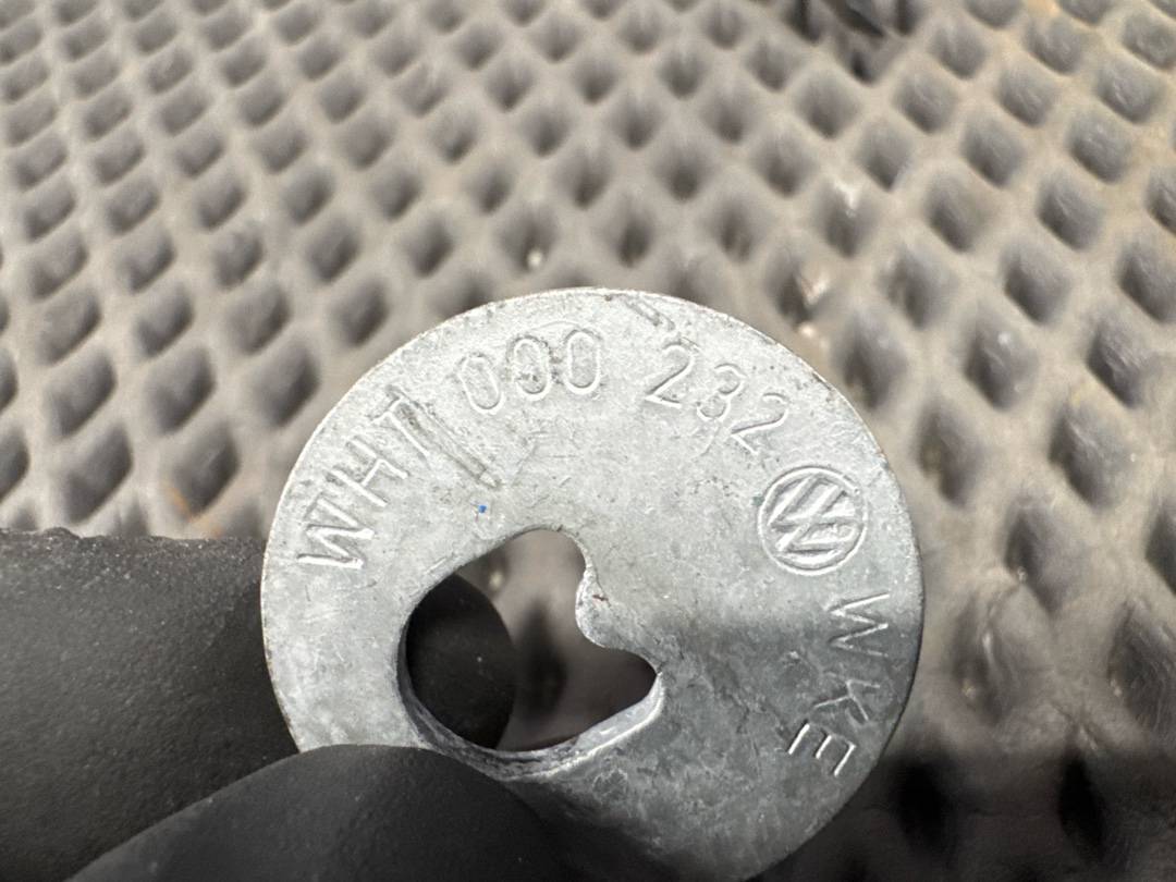 Болт развальный, 710 рублей, Красноярск