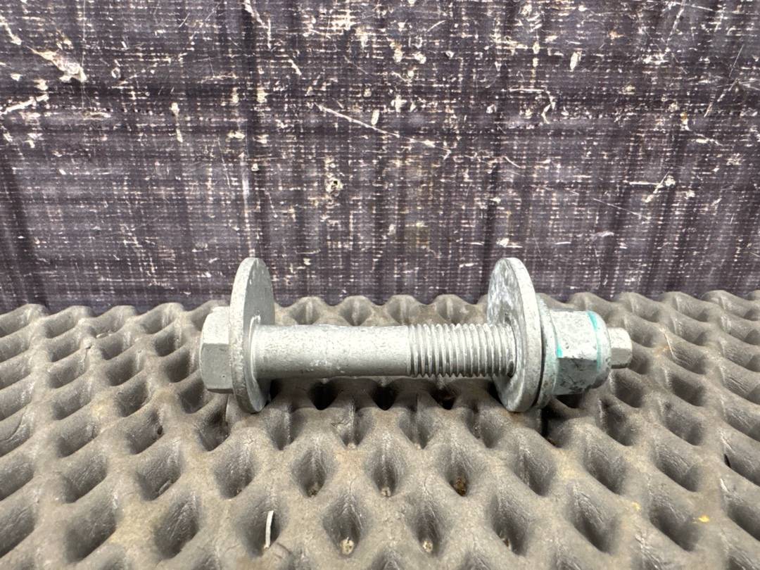 Болт развальный, 710 рублей, Красноярск