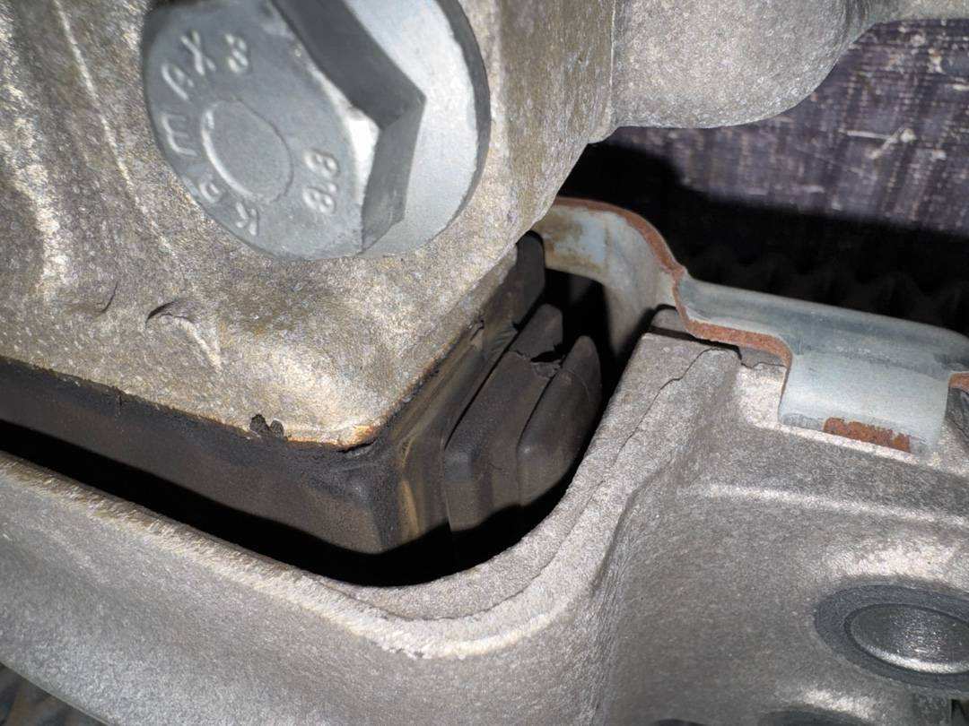 Подушка КПП, 4240 рублей, Красноярск