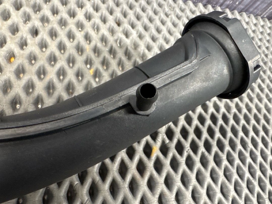 Патрубок впускной, 1680 рублей, Красноярск