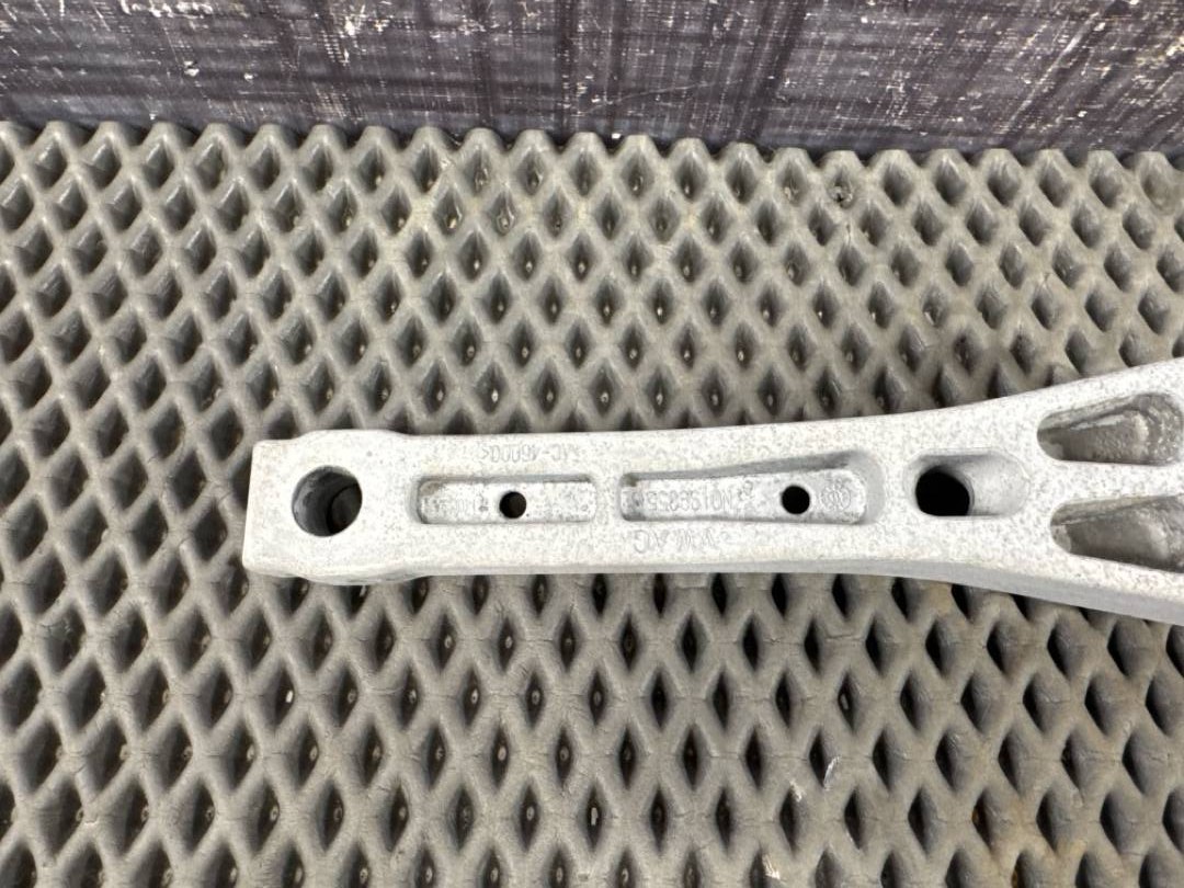 Опора двигателя, 2460 рублей, Красноярск