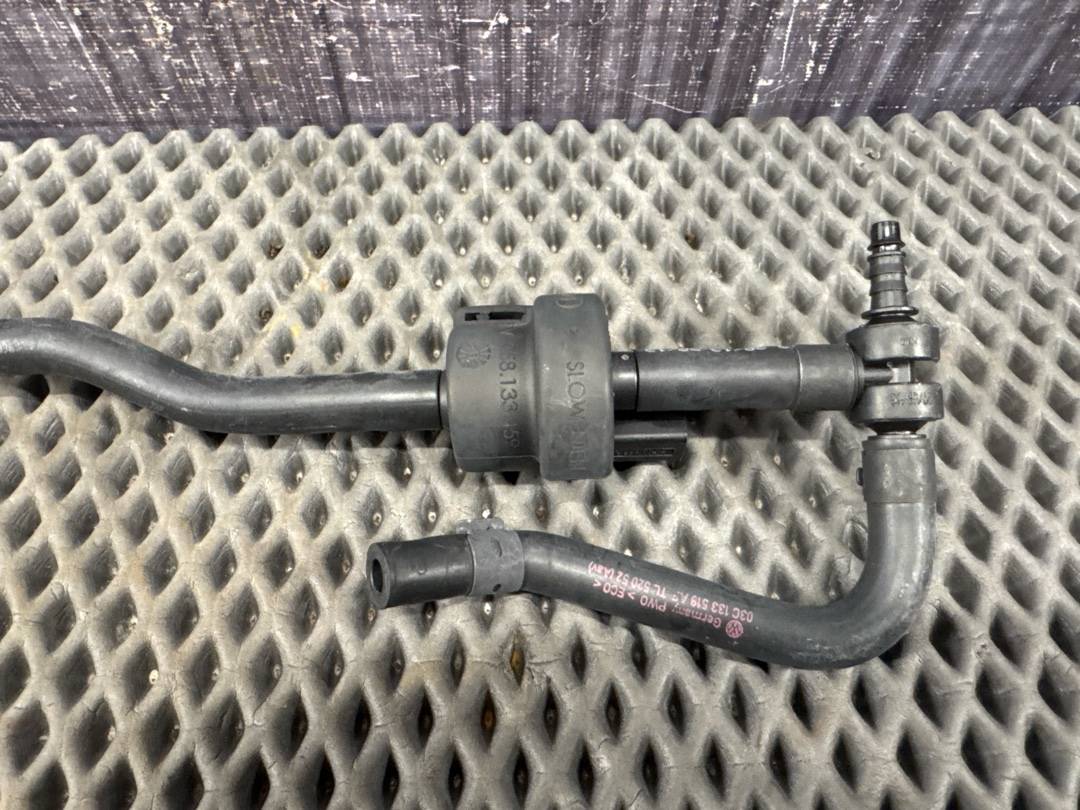 Клапан вентиляции топливного бака, 2420 рублей, Красноярск