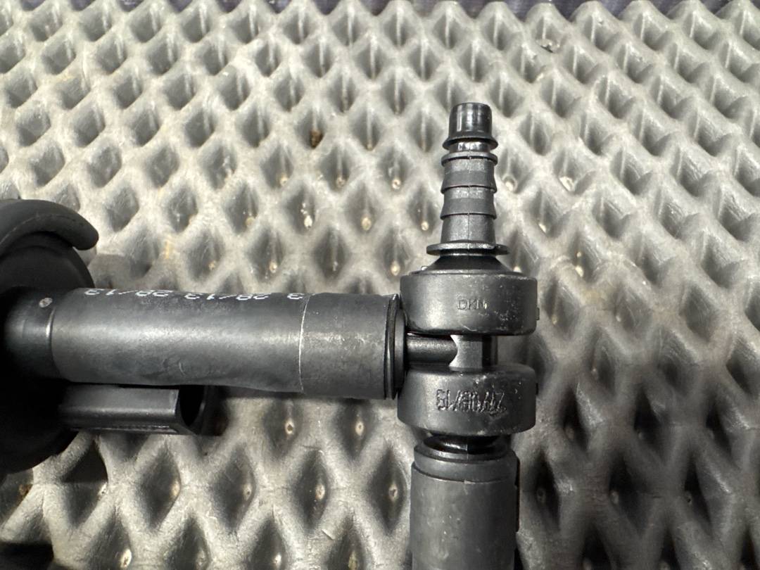 Клапан вентиляции топливного бака, 2420 рублей, Красноярск