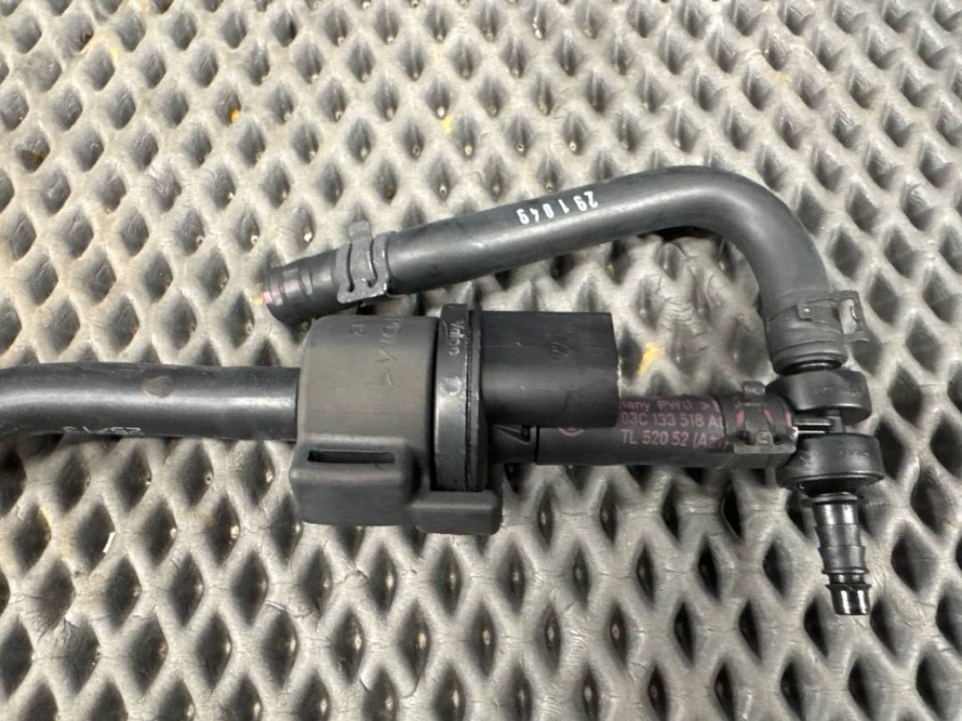 Клапан вентиляции топливного бака, 2420 рублей, Красноярск