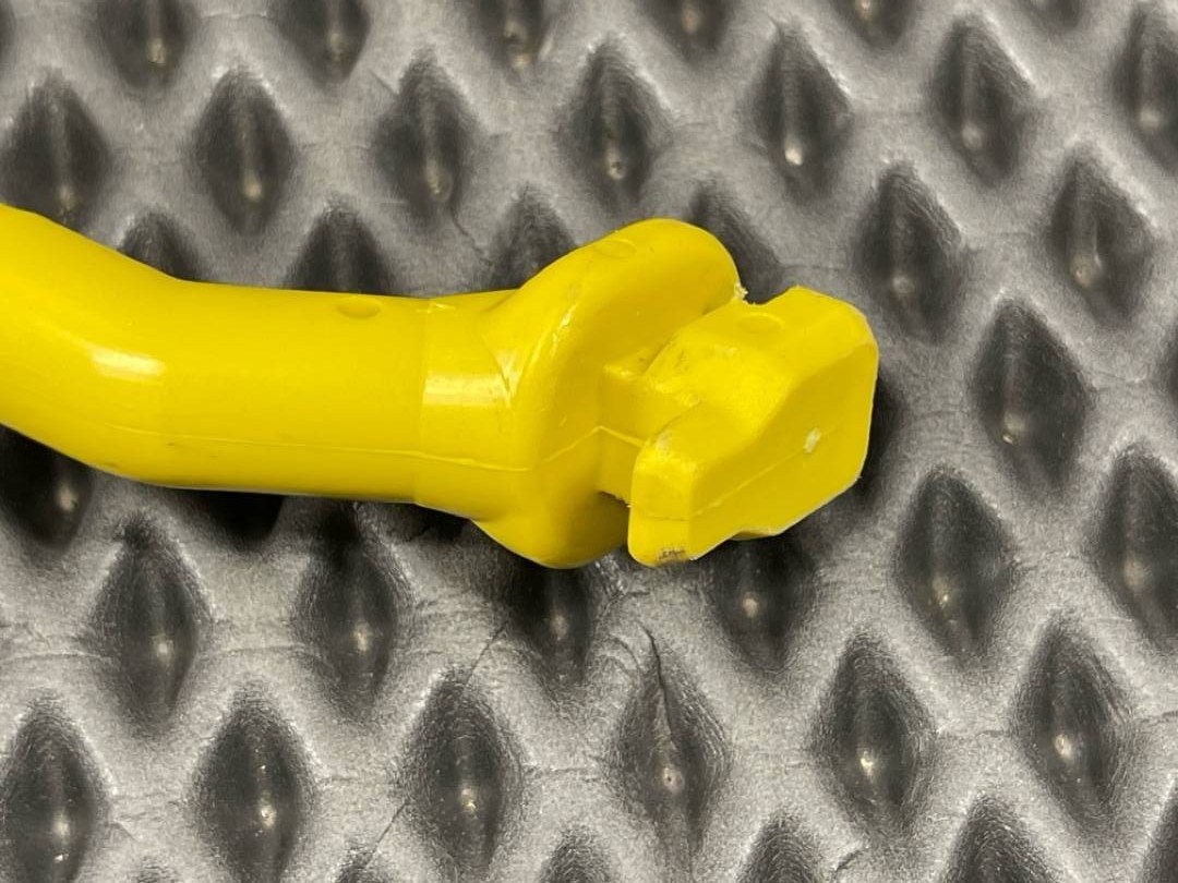 Упор капота, 870 рублей, Красноярск