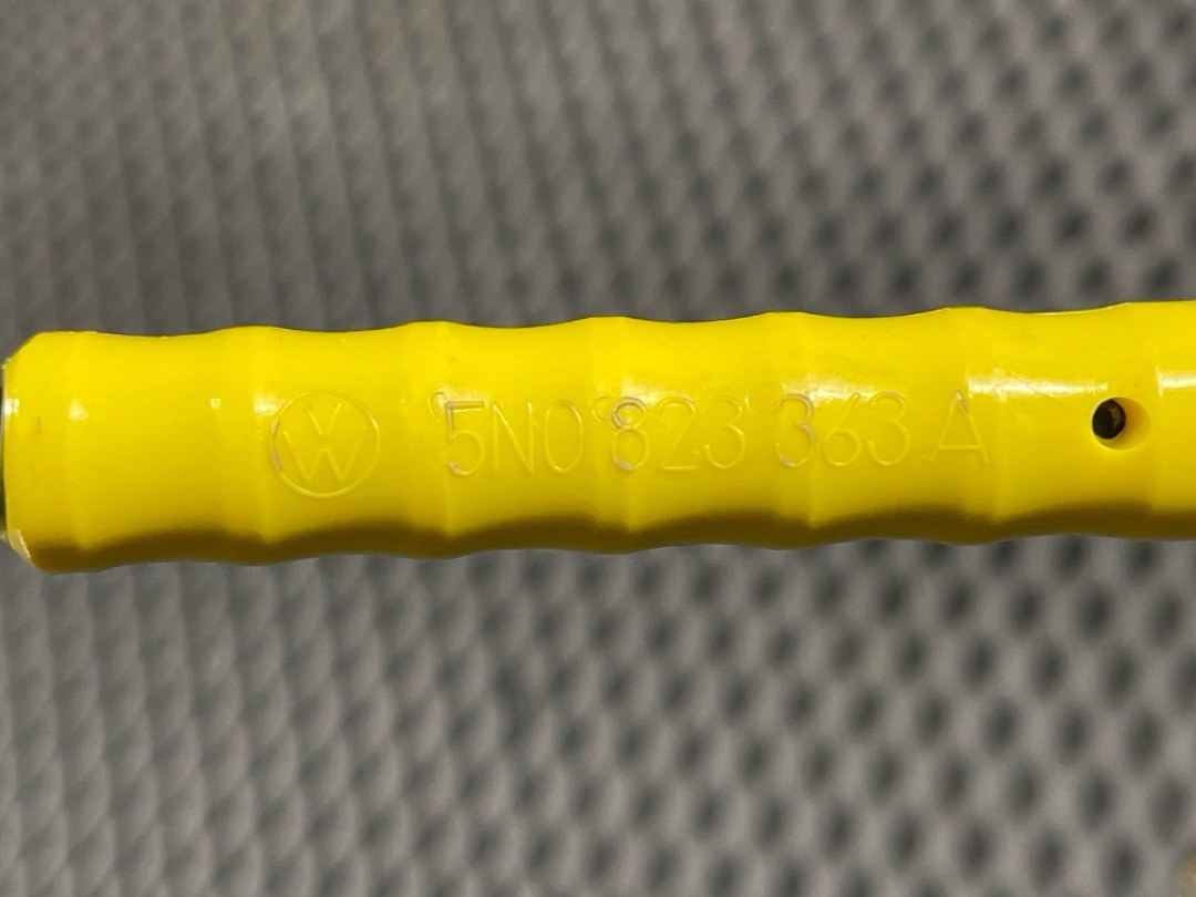 Упор капота, 870 рублей, Красноярск