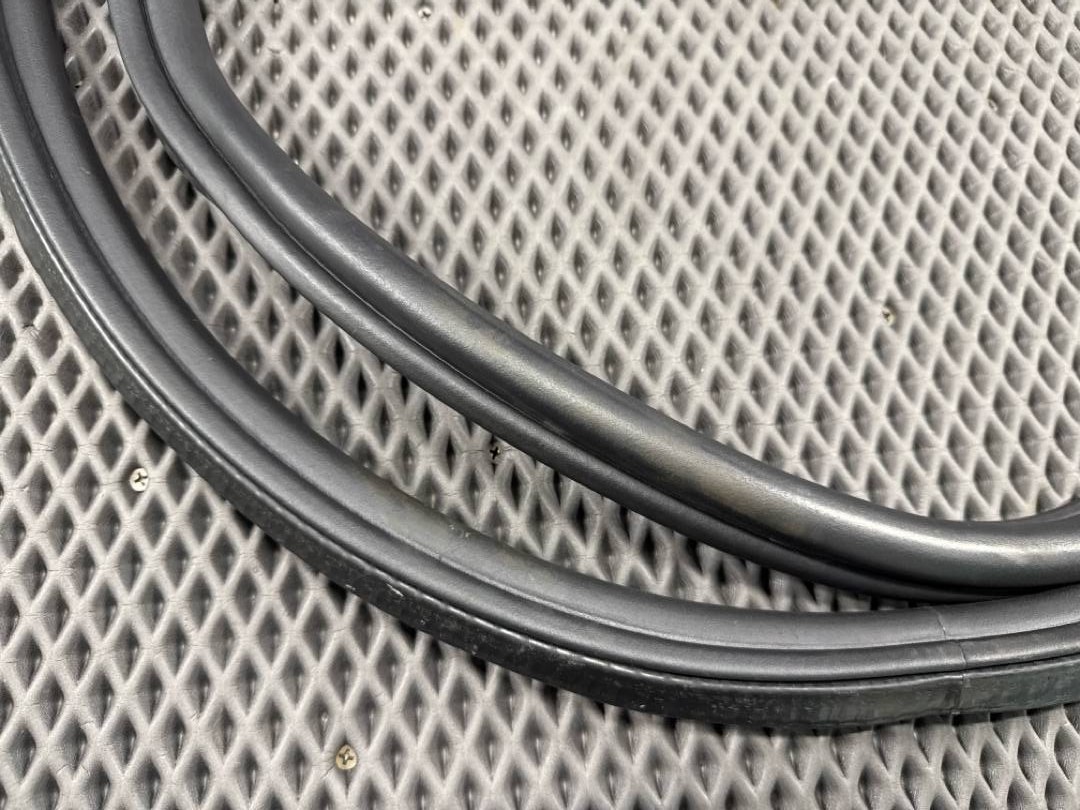 Уплотнитель крышки багажника, 1116 рублей, Красноярск