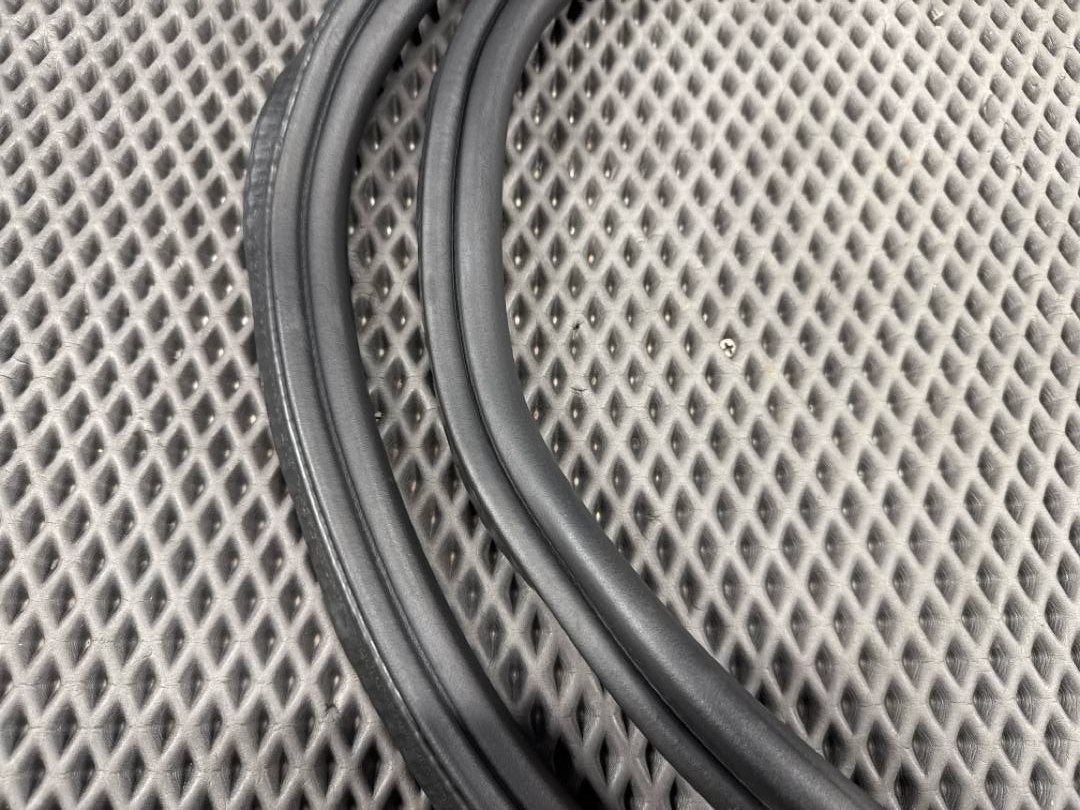 Уплотнитель крышки багажника, 1116 рублей, Красноярск