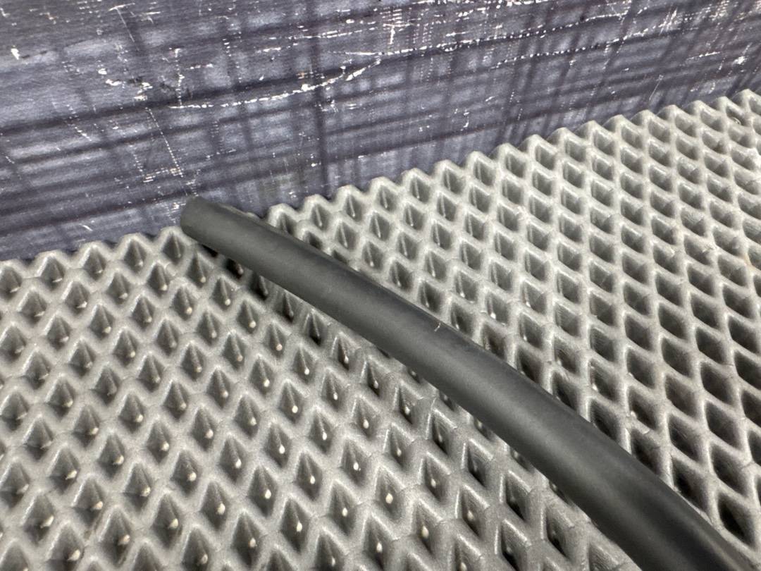 Подкапотный уплотнитель, 1420 рублей, Красноярск