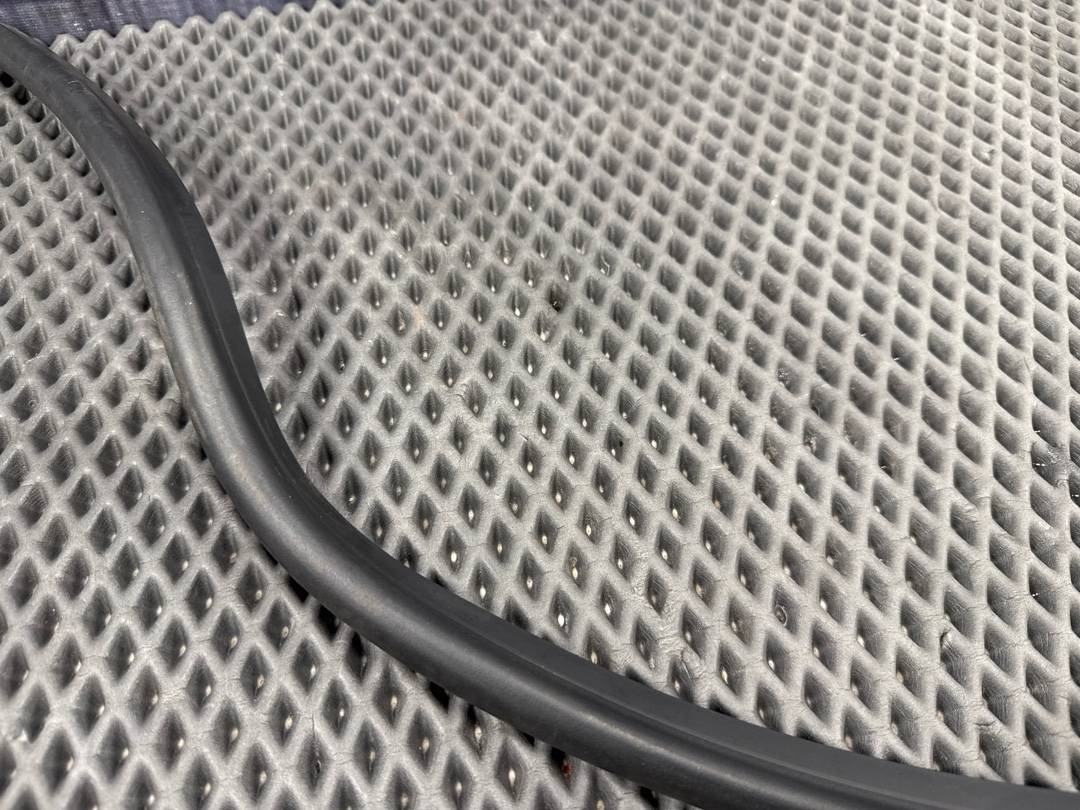 Подкапотный уплотнитель, 1420 рублей, Красноярск