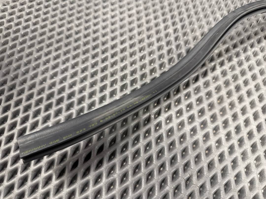 Подкапотный уплотнитель, 1420 рублей, Красноярск