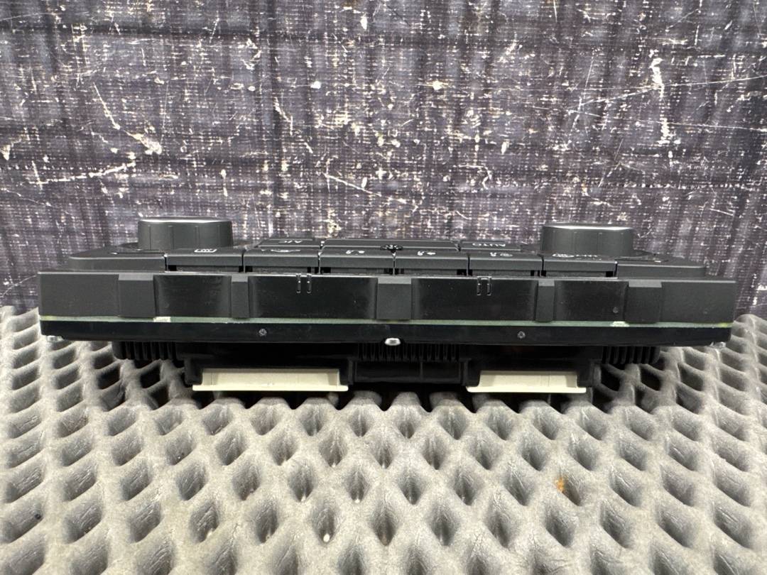 Блок управления климат-контролем, 3240 рублей, Красноярск