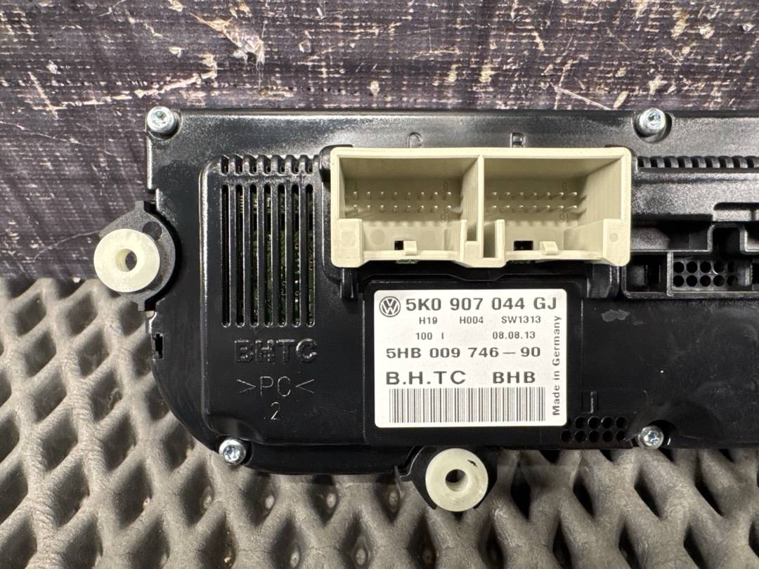 Блок управления климат-контролем, 3240 рублей, Красноярск