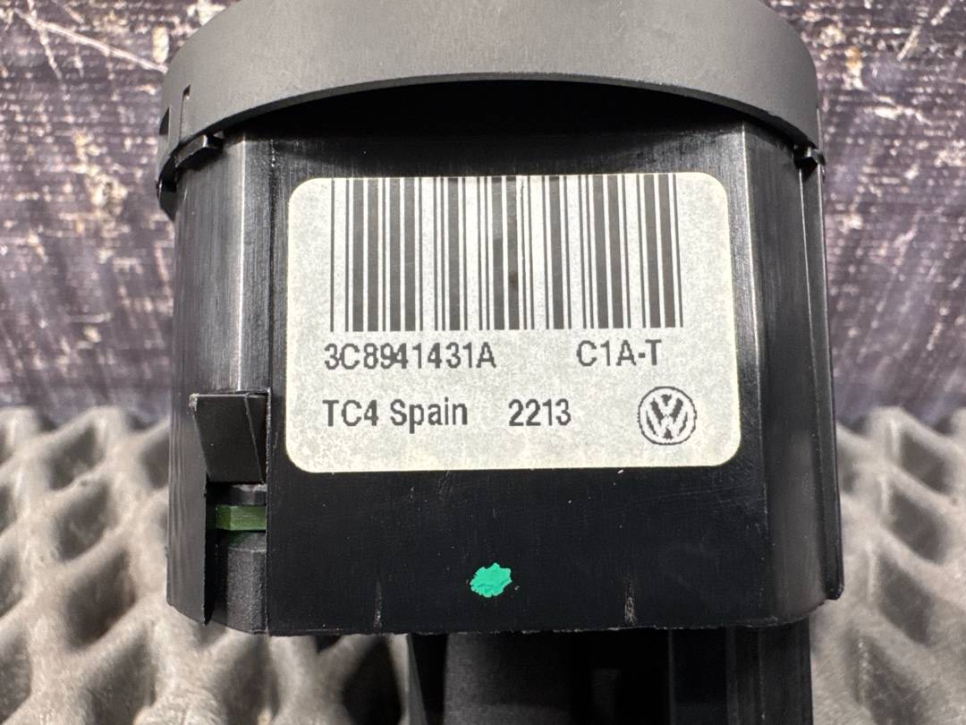 Переключатель света, 2440 рублей, Красноярск