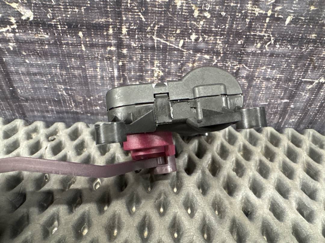 Мотор заслонки печки, 1470 рублей, Красноярск