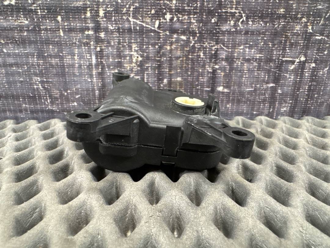 Мотор заслонки печки, 1470 рублей, Красноярск