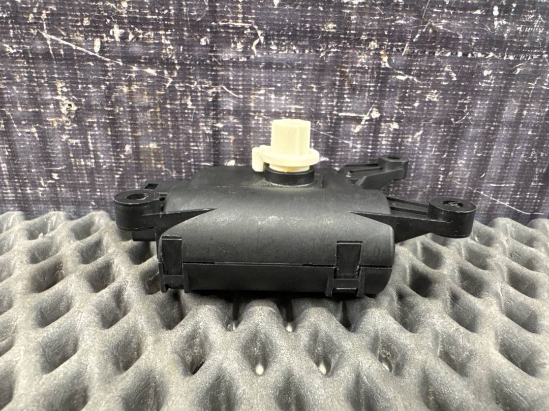 Мотор заслонки печки, 1470 рублей, Красноярск