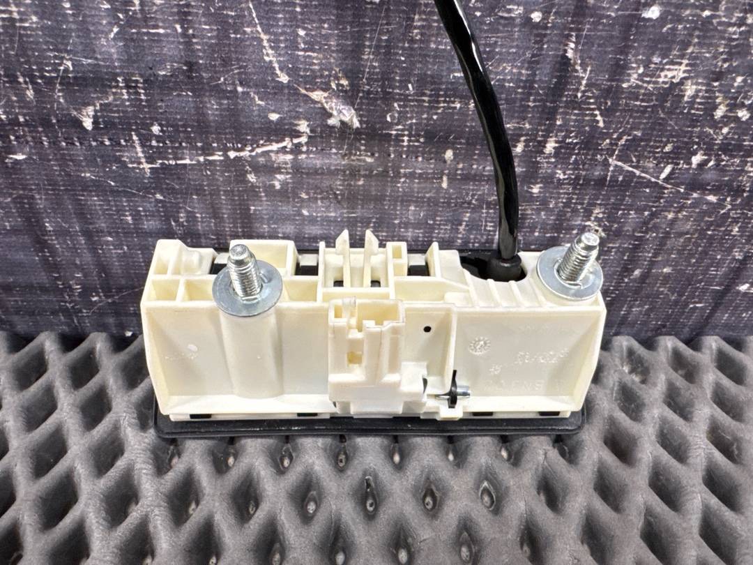 Кнопка открывания багажника, 6860 рублей, Красноярск