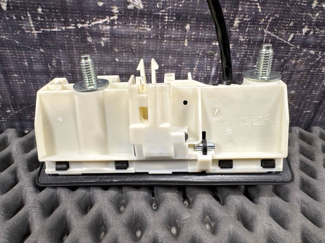 Кнопка открывания багажника, 6860 рублей, Красноярск