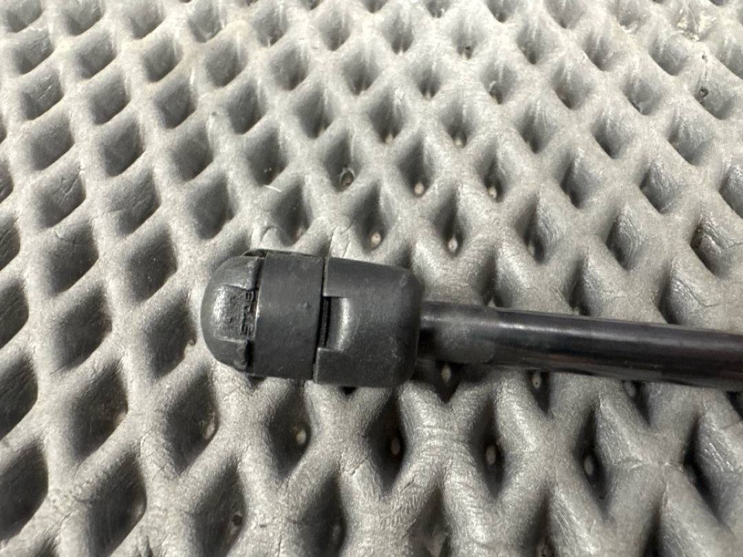 Амортизатор багажника, 870 рублей, Красноярск